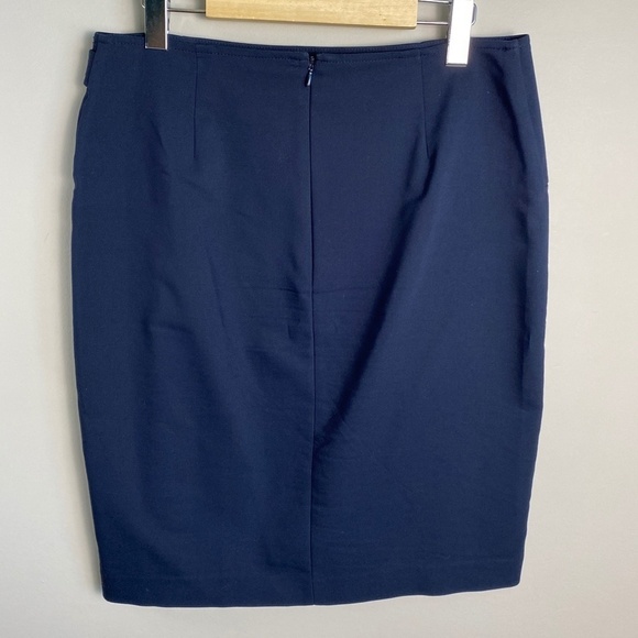 Alfani Women's Navy Straight Cut Midi /Mini Skirt 1/3 Zip Size 8‎ Professional - Picture 3 of 12